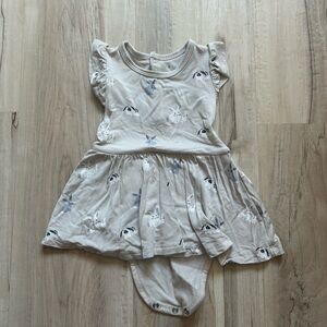 Kyte BABY Oat Twirl Bodysuit with Bunny Print Size 3-6 Months
